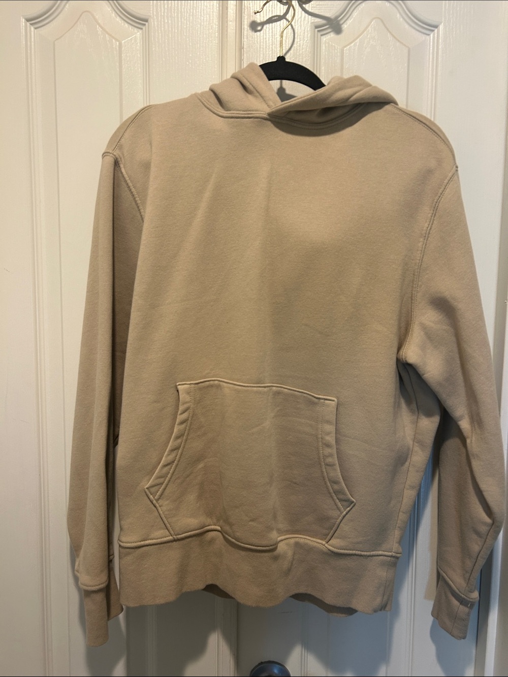 Small Old Navy Men's Hooded Pullover Sweatshirt in Tan